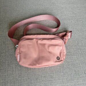 Lululemon Everywhere pink belt bag